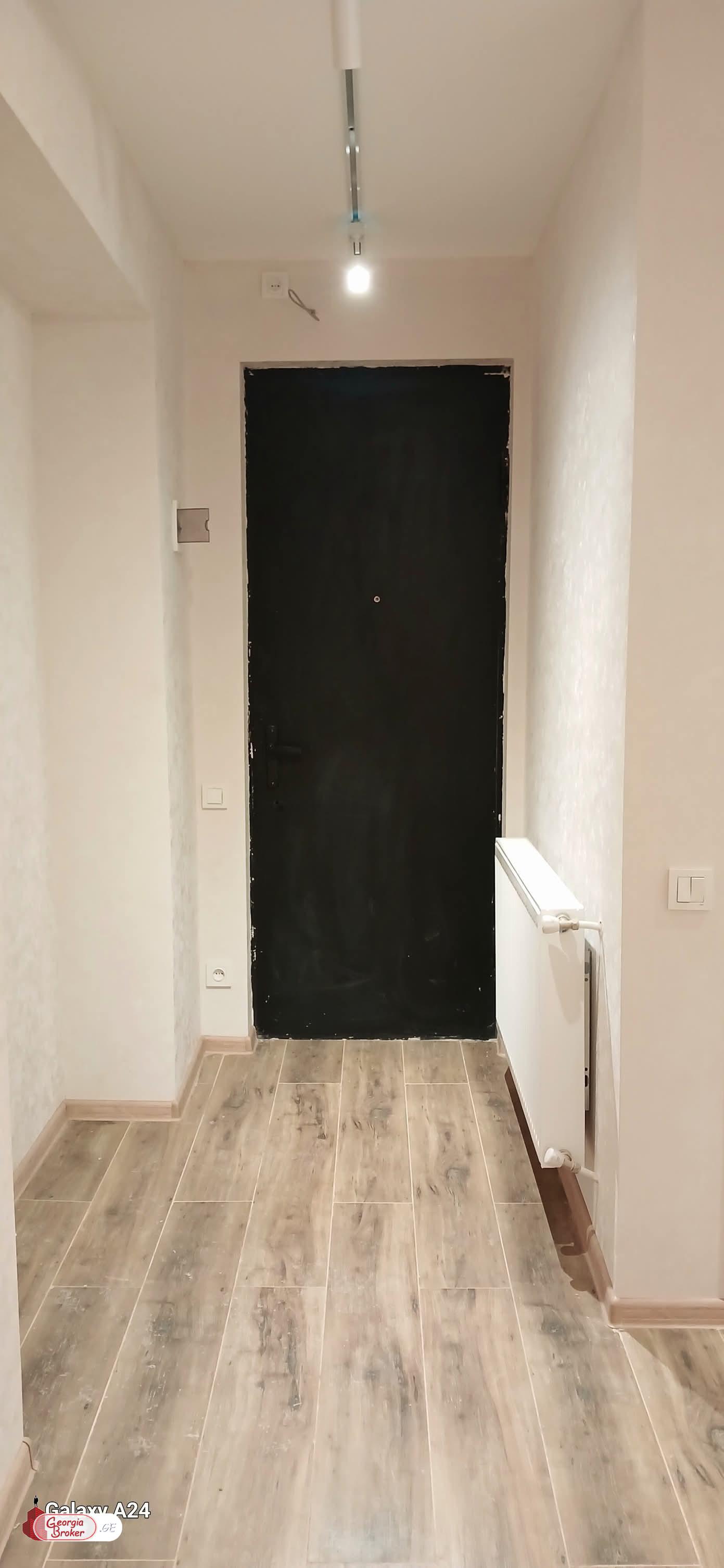 nearly repaired 2-room apartment for sale